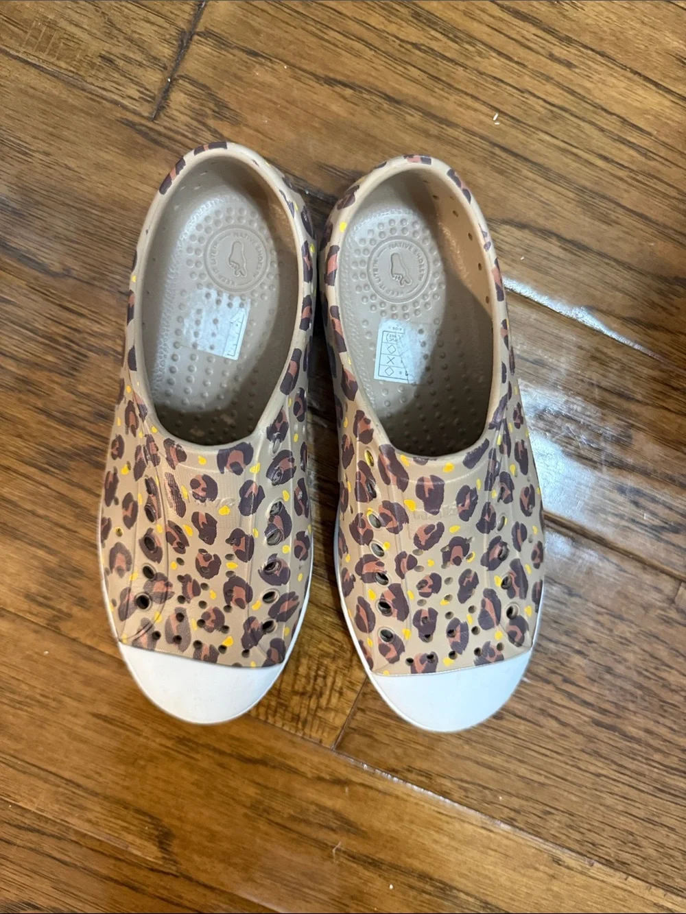 Kids Native Leopard Print Slip-On Sneakers -